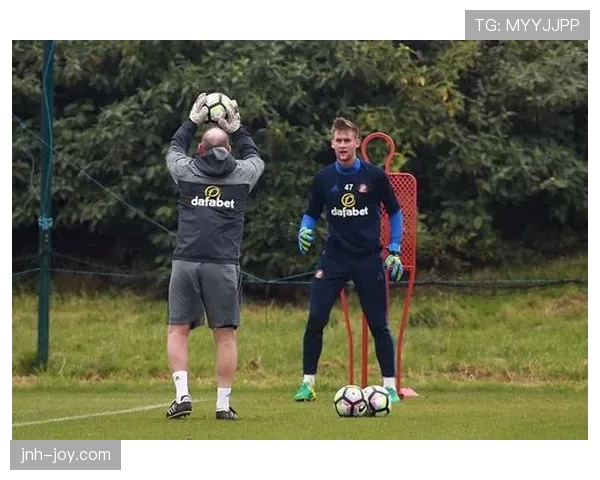 守门员保护规则拆解：哪些犯规算侵犯门将权益？