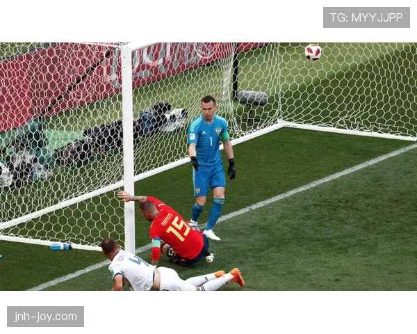 拉莫斯头球能力：定位球第一威胁点解析